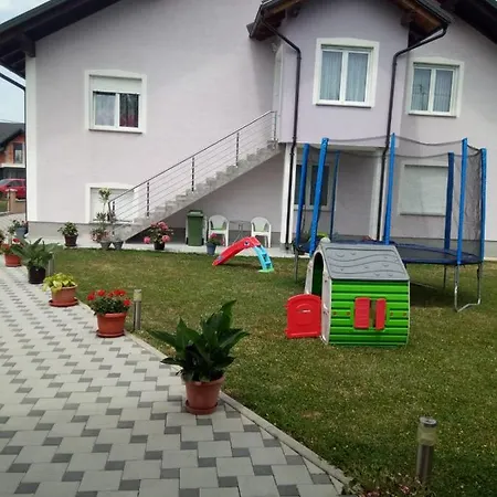 Apartman Karmen Gospic Exterior photo